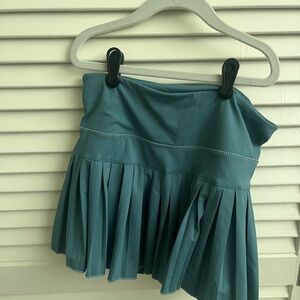 Gold Hinge Athletic Skirt